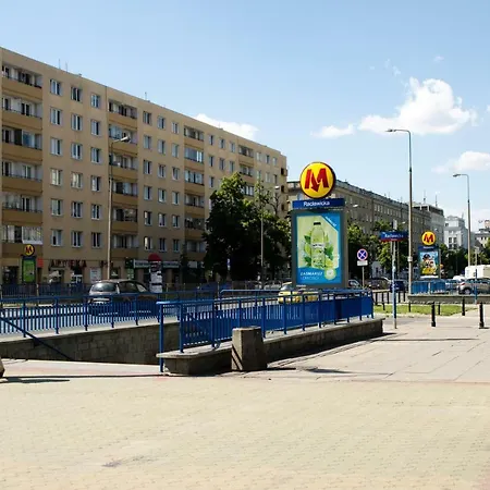 Slow Life Next To Metro Station Apartman *