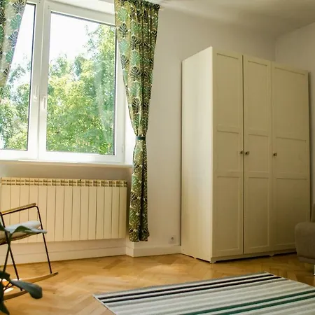 Slow Life Next To Metro Station Apartman *